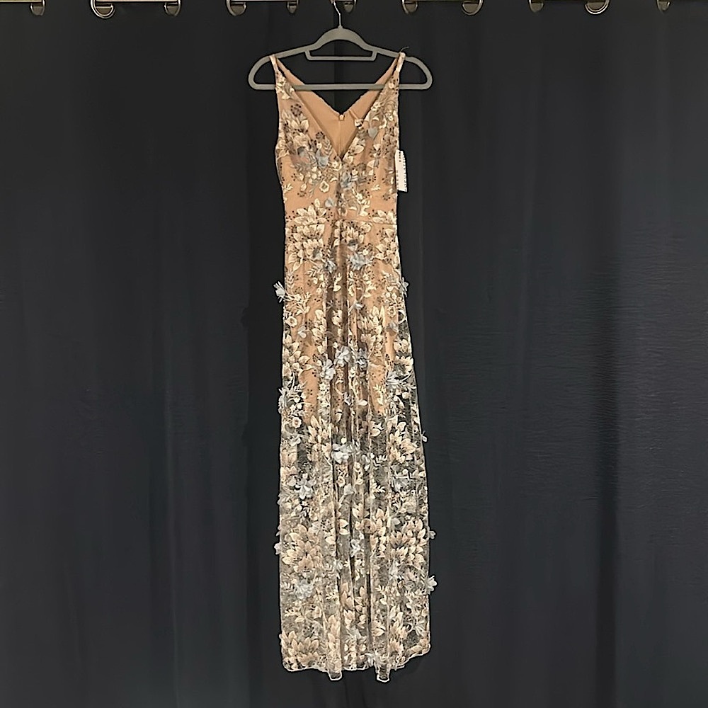 NWT DRESS THE POPULATION Maxi Flower Dress 
(New With Tags! Never worn before)